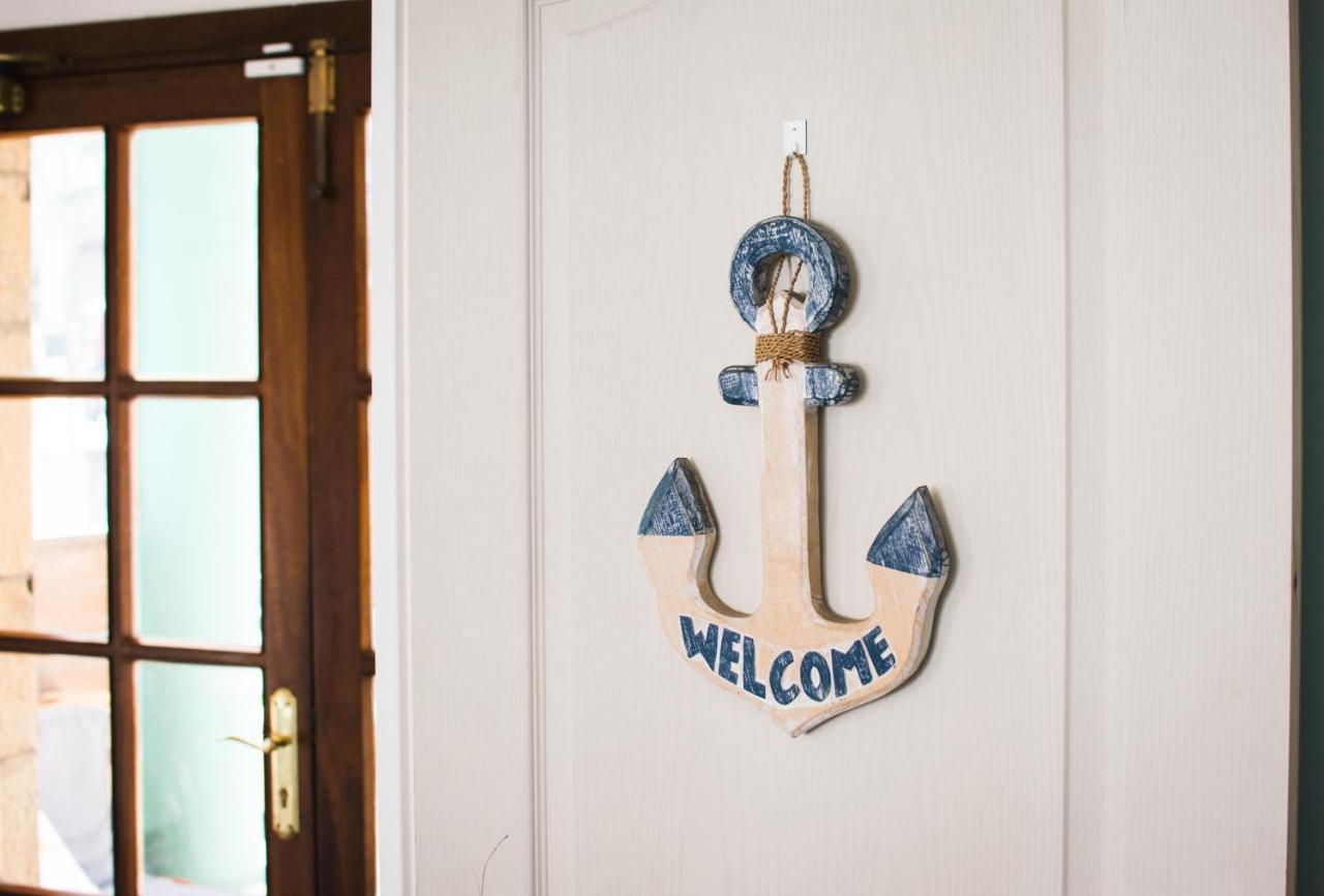 Surf House Hostel *