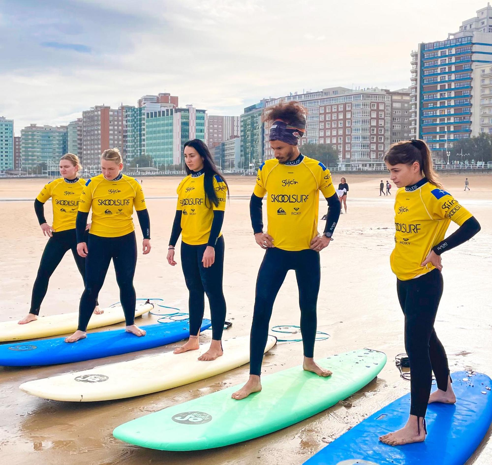 Surf House Hostel